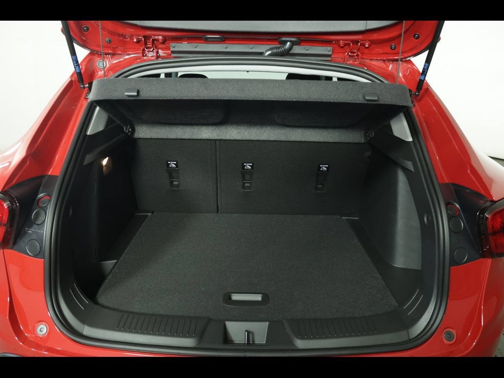 2026 Chevrolet Trax LT - Photo 9