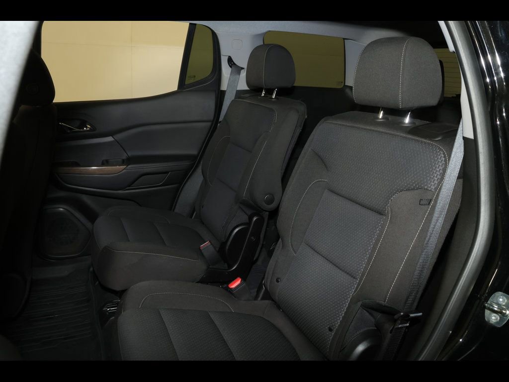2023 GMC Acadia SLE - Photo 30