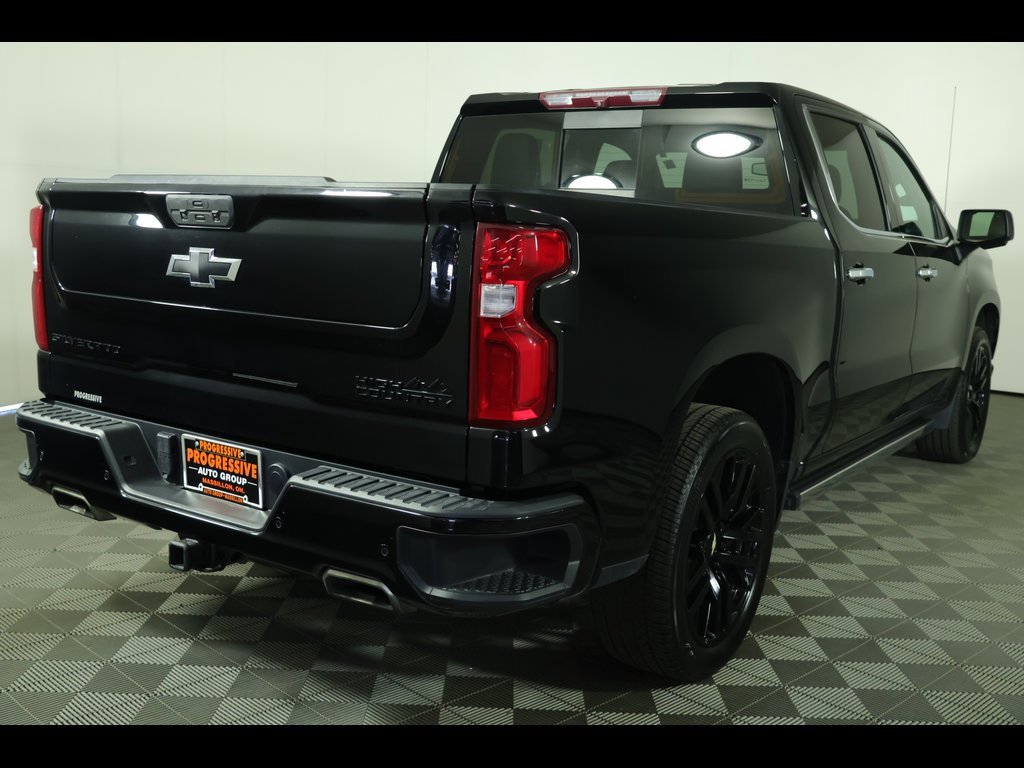 2021 Chevrolet Silverado 1500 High Country photo 2