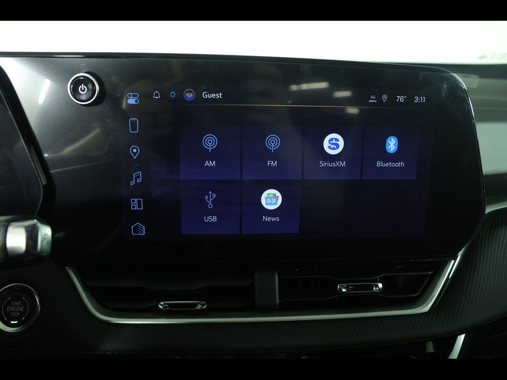 2027 Chevrolet Equinox LT - Photo 18