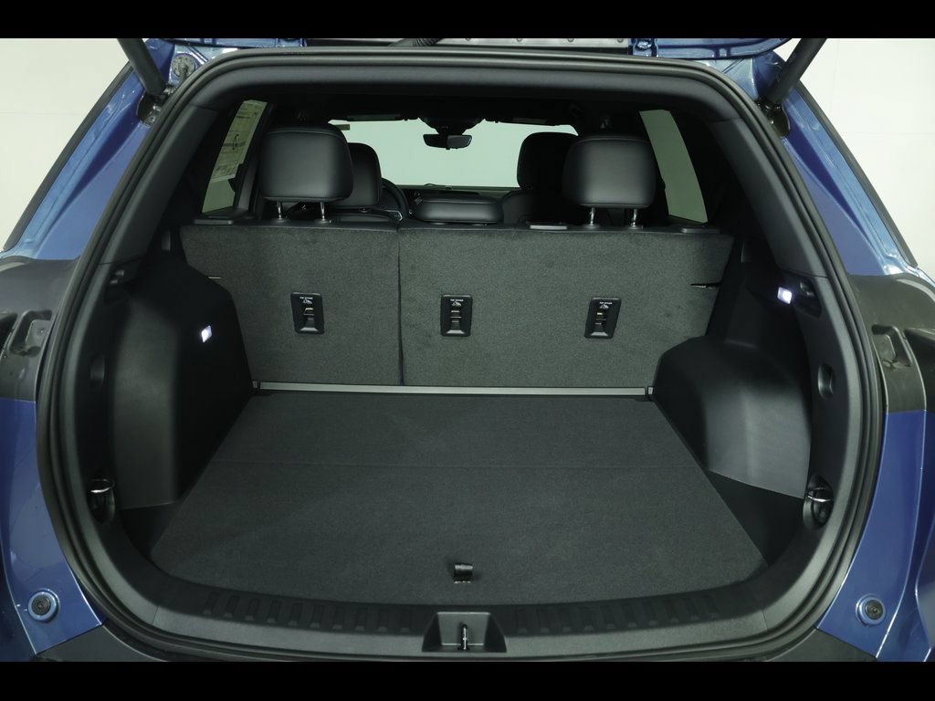 2026 Chevrolet Equinox LT - Photo 12