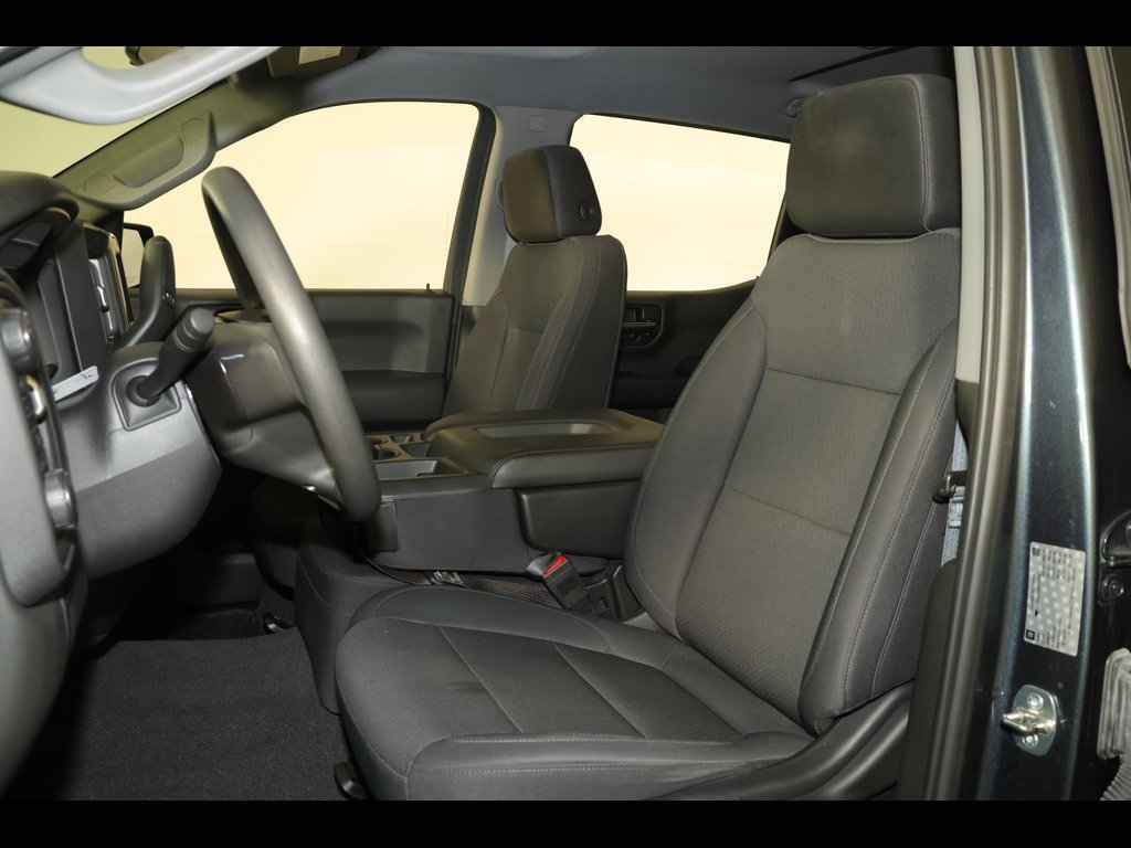 2019 Chevrolet Silverado 1500 Custom Trail Boss photo 3
