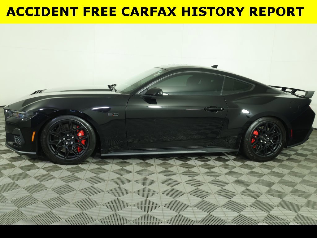 2024 Ford Mustang GT photo 3