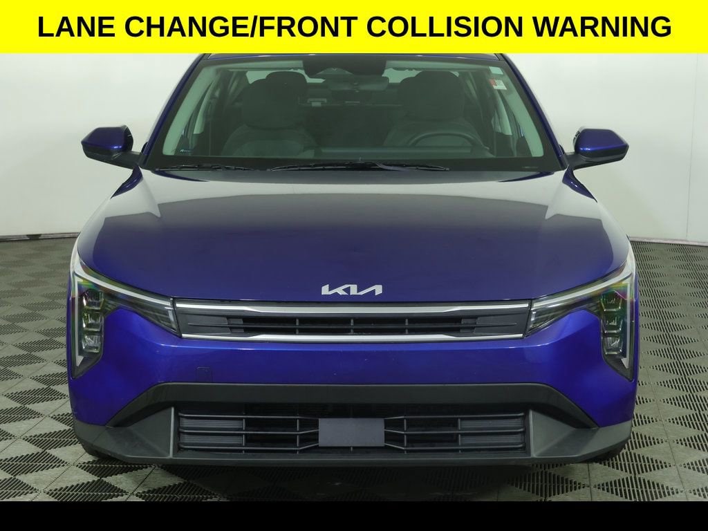 2025 Kia K4 LXS - Photo 7