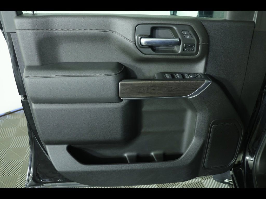 2022 Chevrolet Silverado 2500HD LTZ - Photo 21