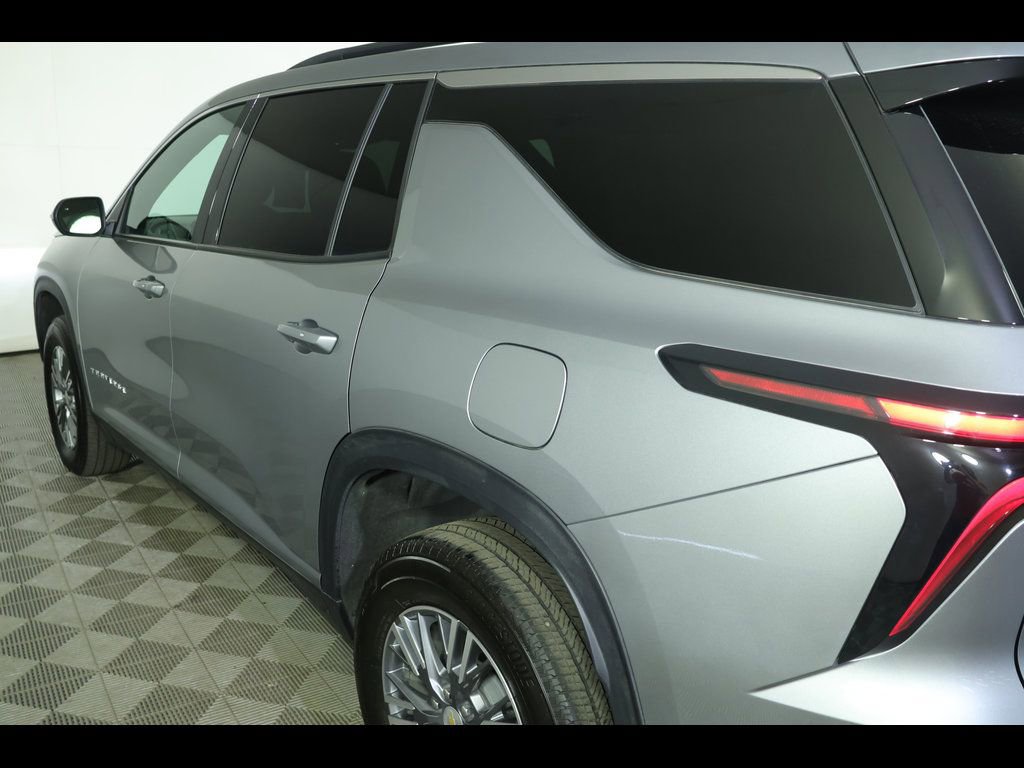 2025 Chevrolet Traverse LT - Photo 18