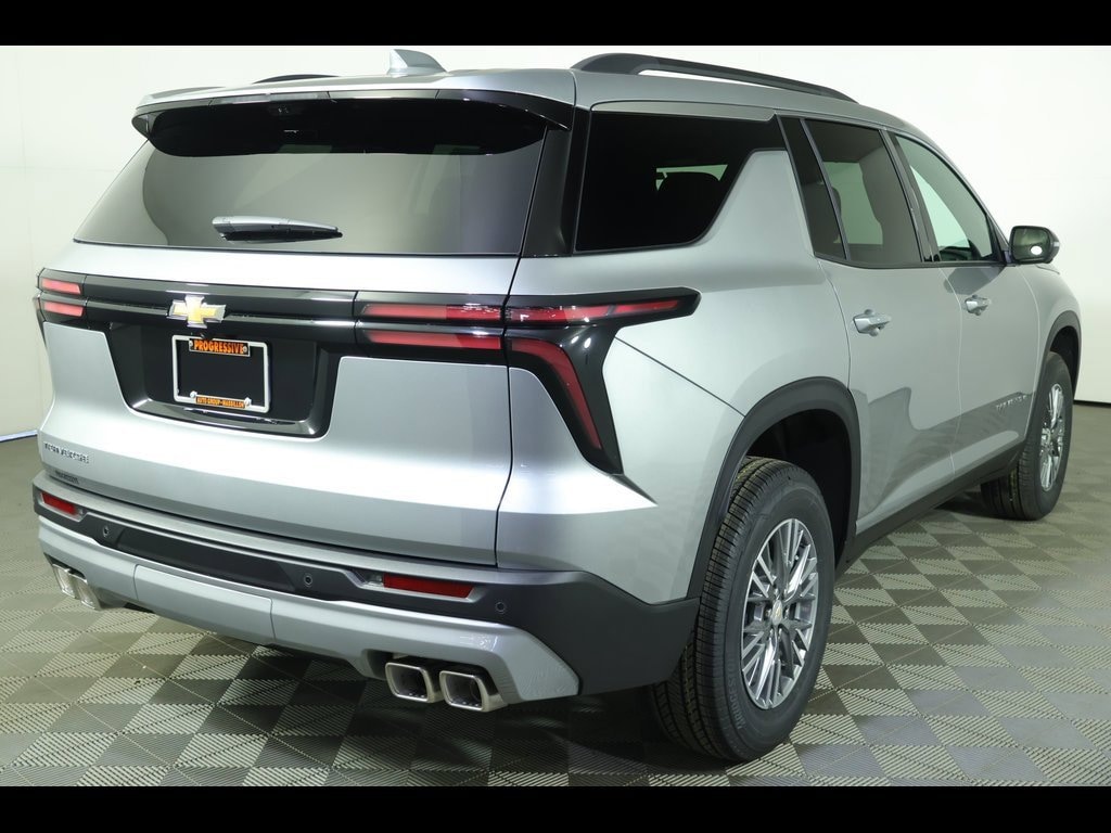New 2026 Chevrolet Traverse LT SUV
