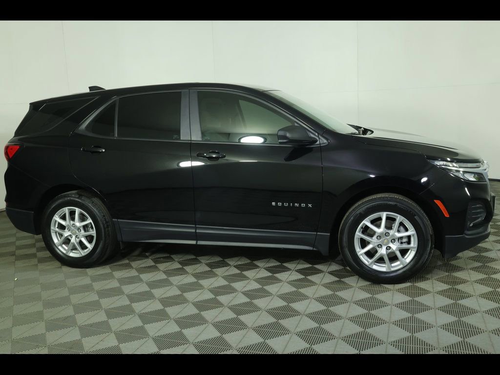 Used 2024 Chevrolet Equinox LS with VIN 3GNAXHEG4RL208880 for sale in Massillon, OH