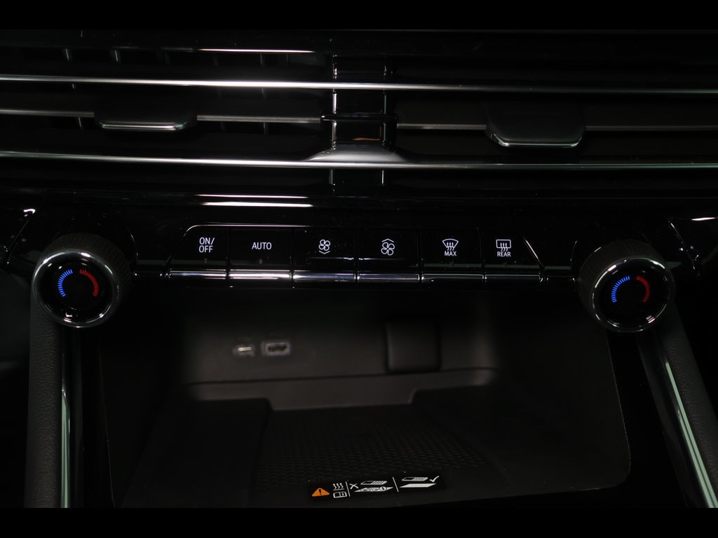 2026 Chevrolet Traverse LT - Photo 21