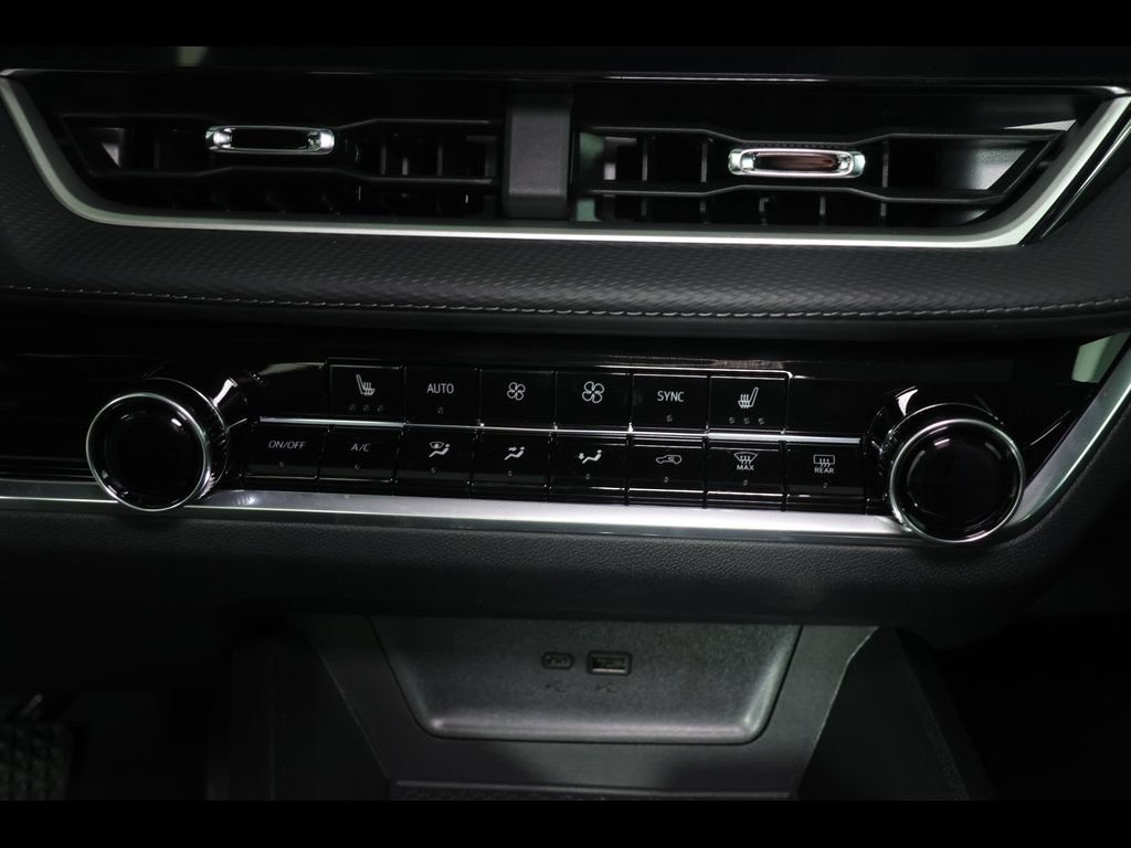 2026 Chevrolet Equinox LT - Photo 22