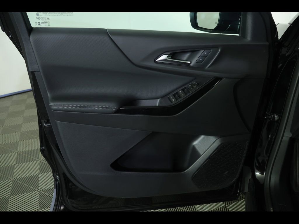 2026 Chevrolet Equinox LT - Photo 24