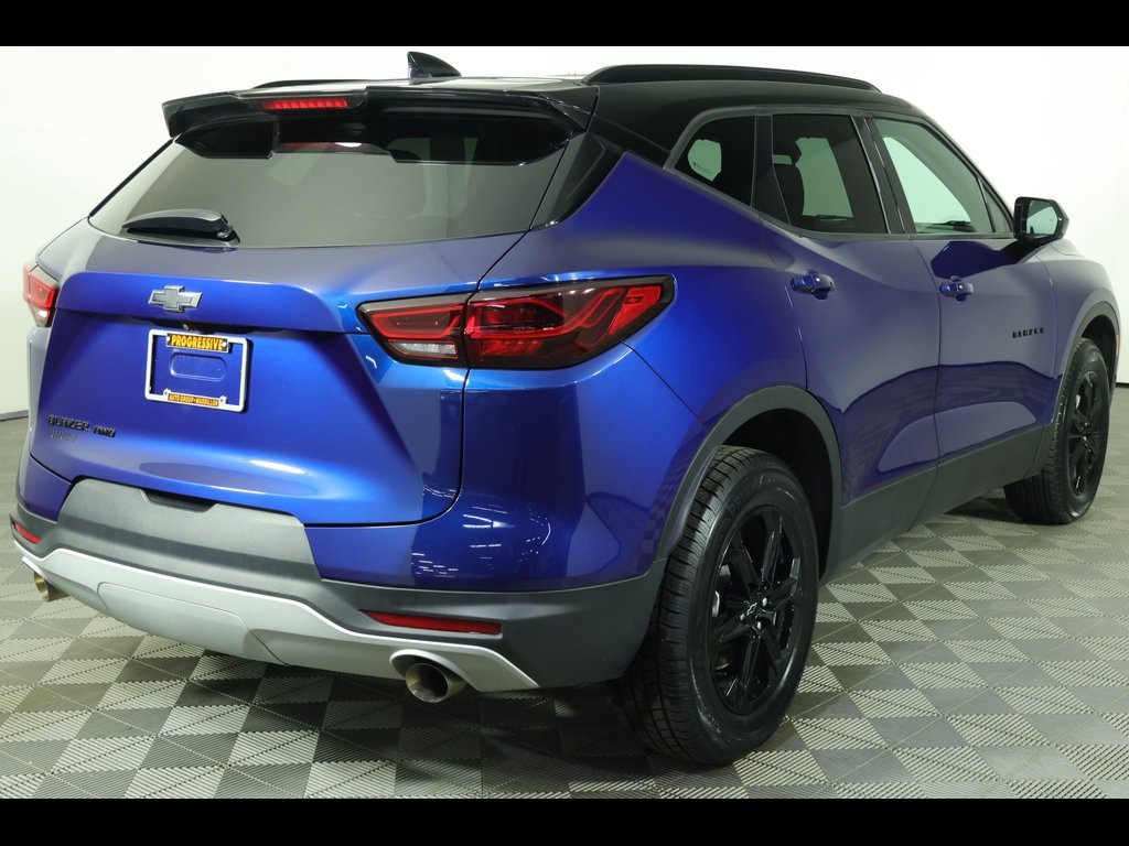 2023 Chevrolet Blazer 2LT photo 2