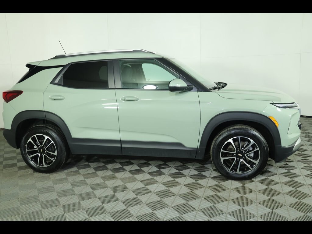 Used 2025 Chevrolet Trailblazer LT SUV