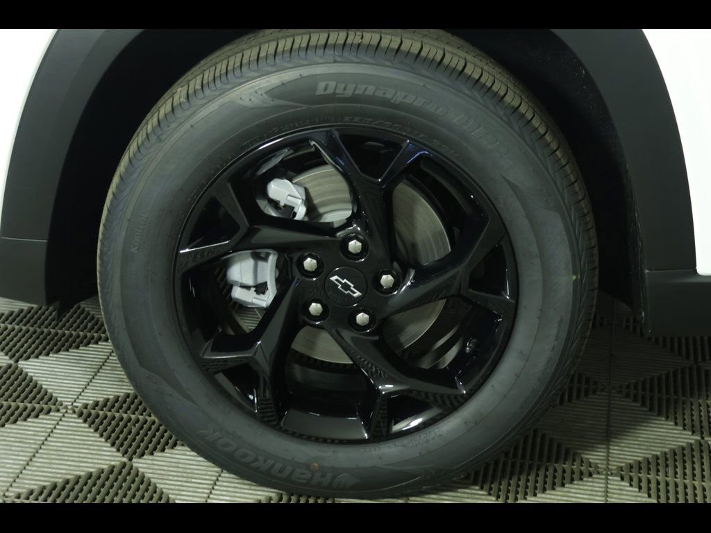 2026 Chevrolet Trax LT - Photo 11