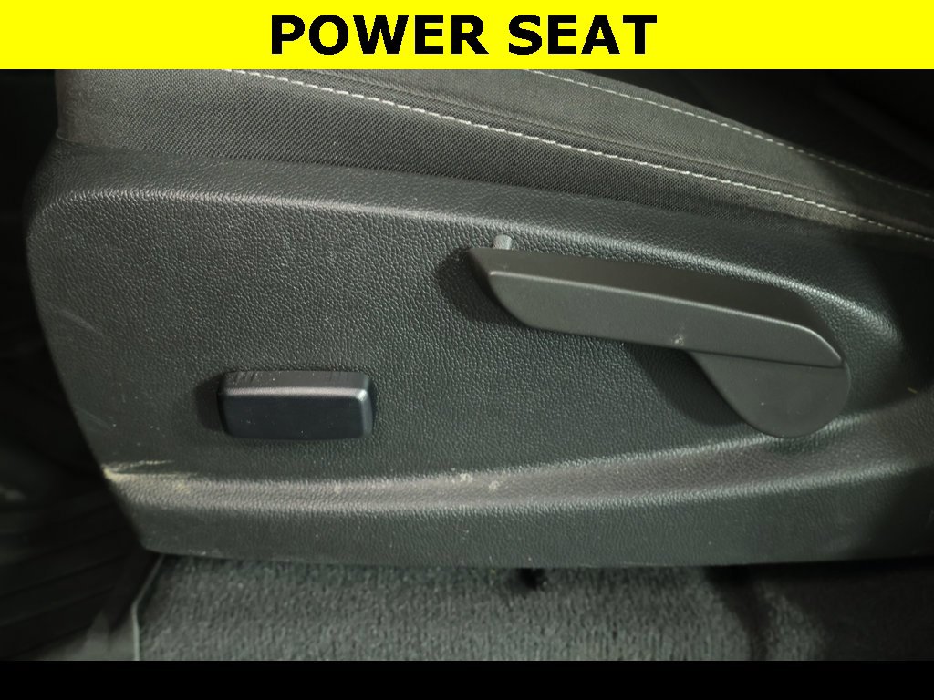 2022 Chevrolet Colorado LT photo 4