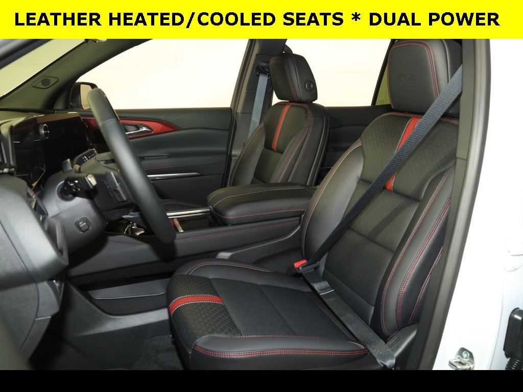 2026 Chevrolet Traverse RS photo 2