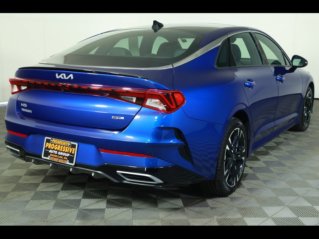 2024 Kia K5 GT-Line photo 2