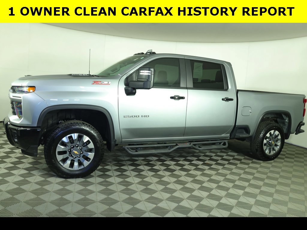 2025 Chevrolet Silverado 2500HD Custom photo 4