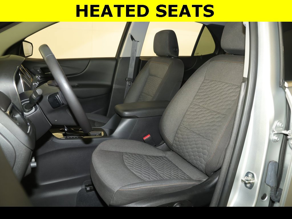 2020 Chevrolet Equinox LT photo 3