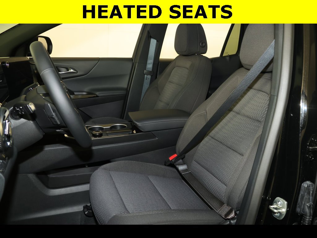 2026 Chevrolet Equinox LT photo 2