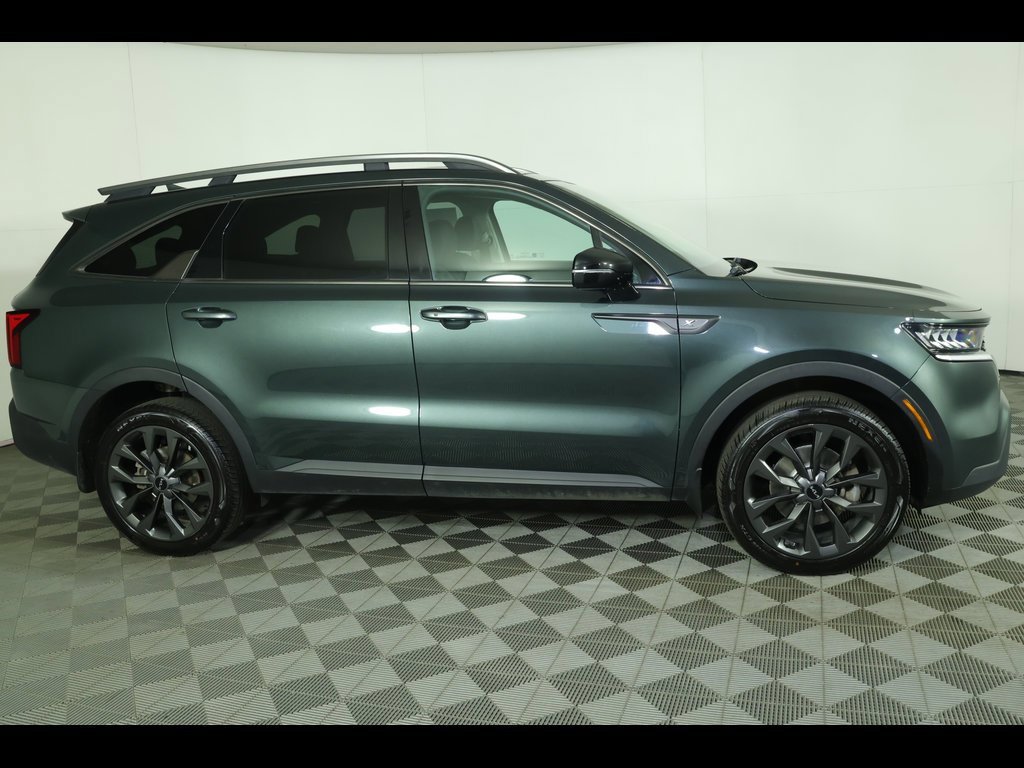 2023 Kia Sorento X-Line EX photo 2