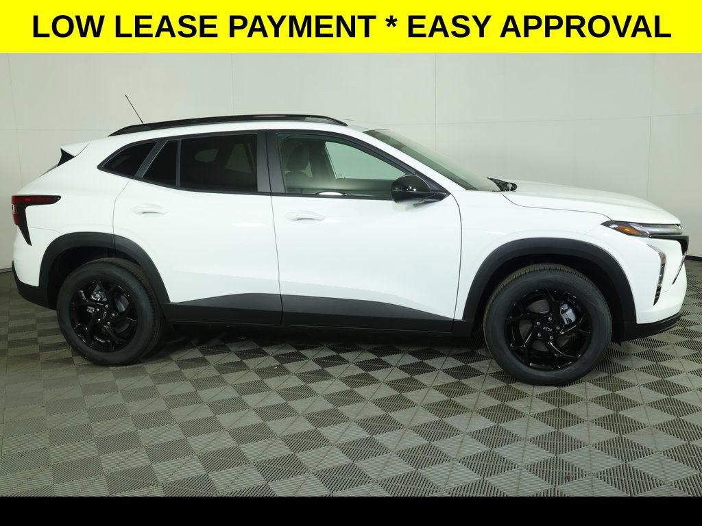 2026 Chevrolet Trax LT - Photo 2