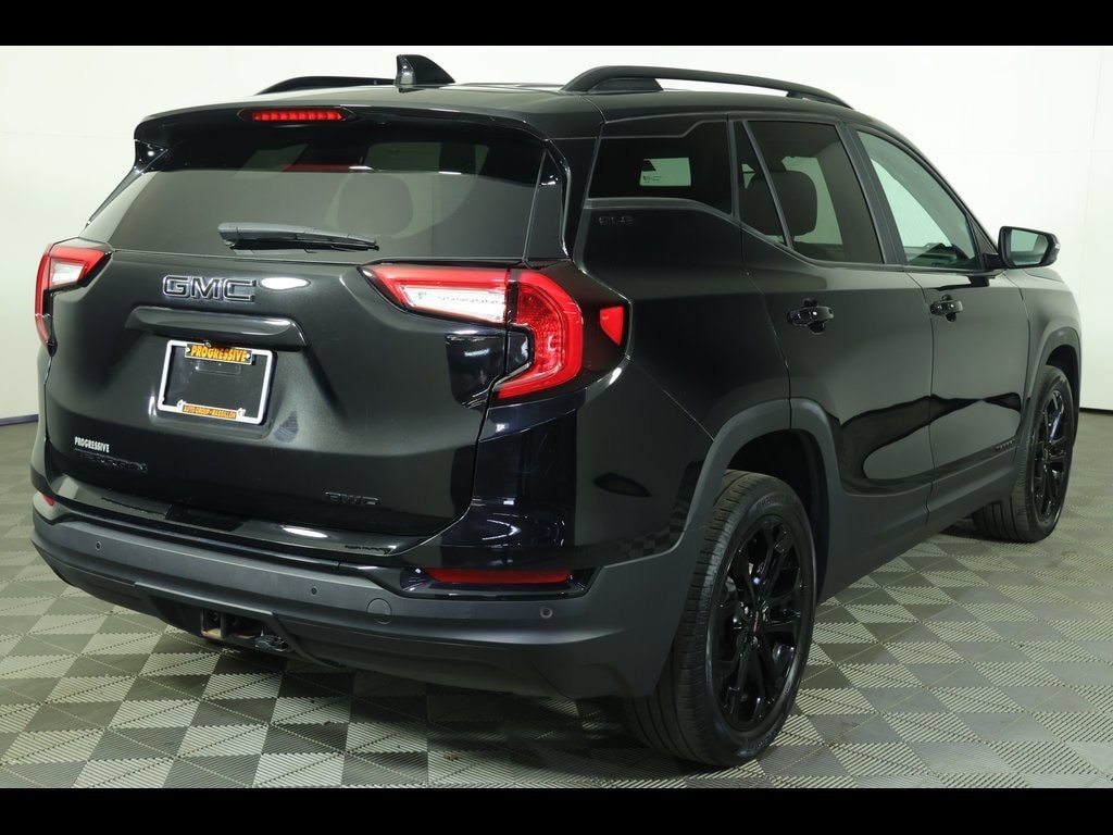 Used 2022 GMC Terrain SLE SUV