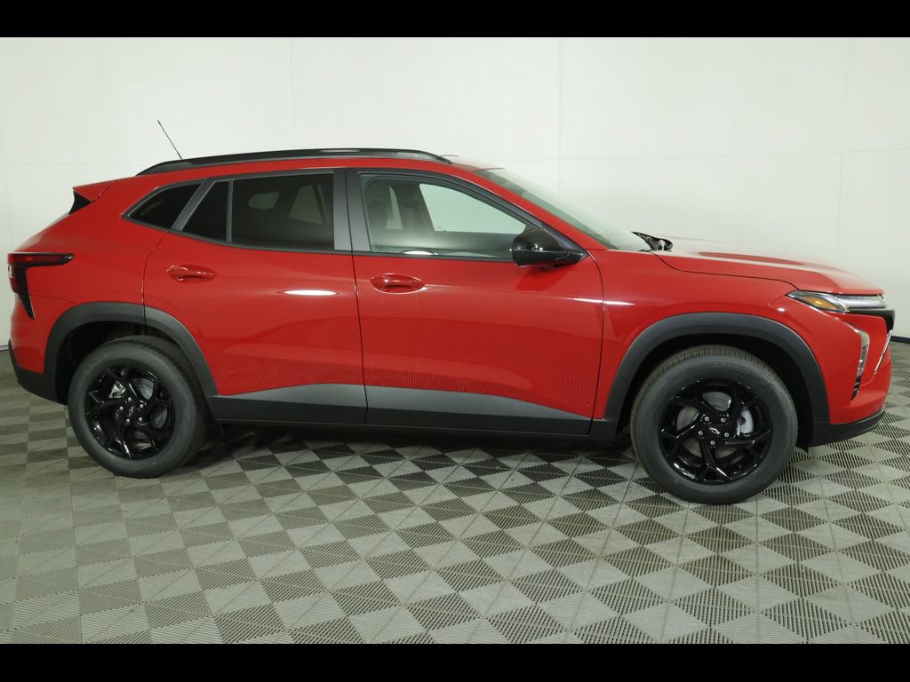 2026 Chevrolet Trax LT - Photo 13