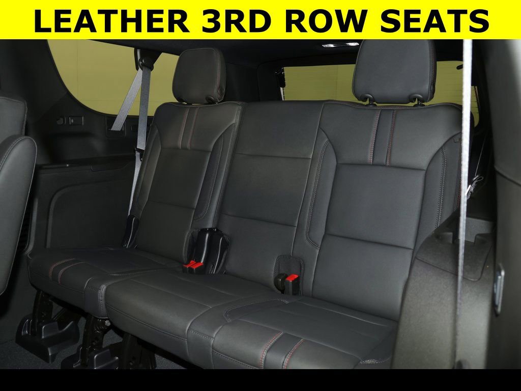 2026 Chevrolet Suburban RST - Photo 11