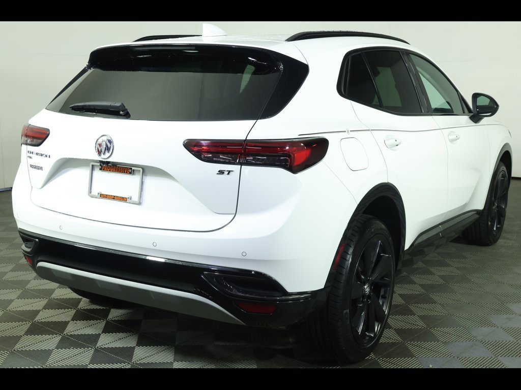 2023 Buick Envision Preferred photo 2