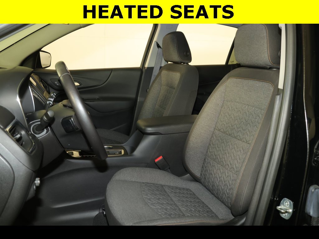 2022 Chevrolet Equinox LT photo 3