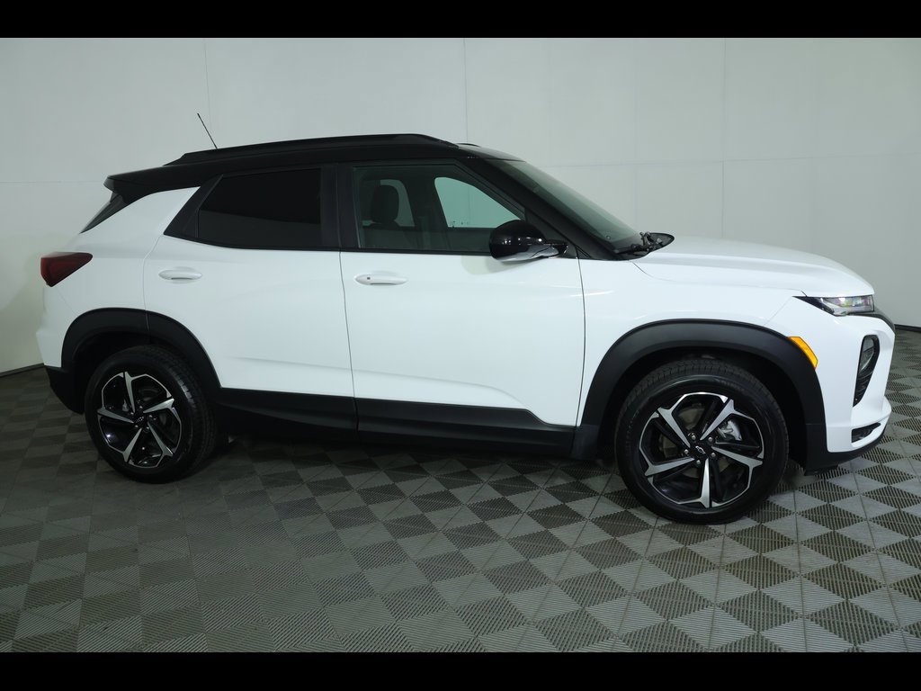 2022 Chevrolet Trailblazer RS photo 2