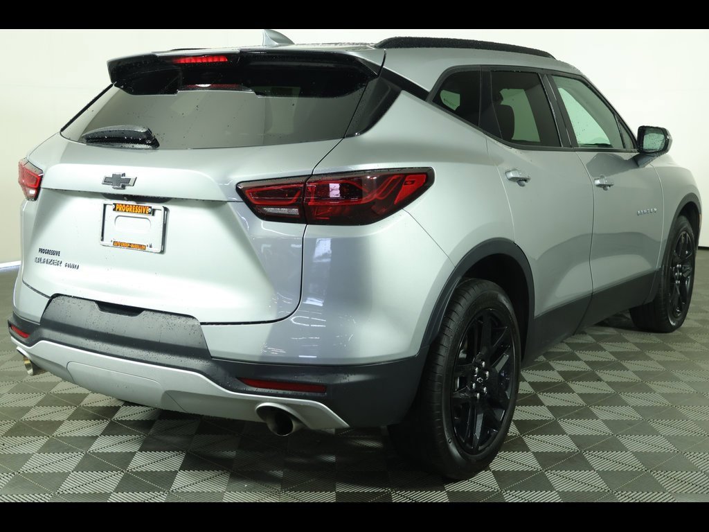 2023 Chevrolet Blazer 3LT photo 2