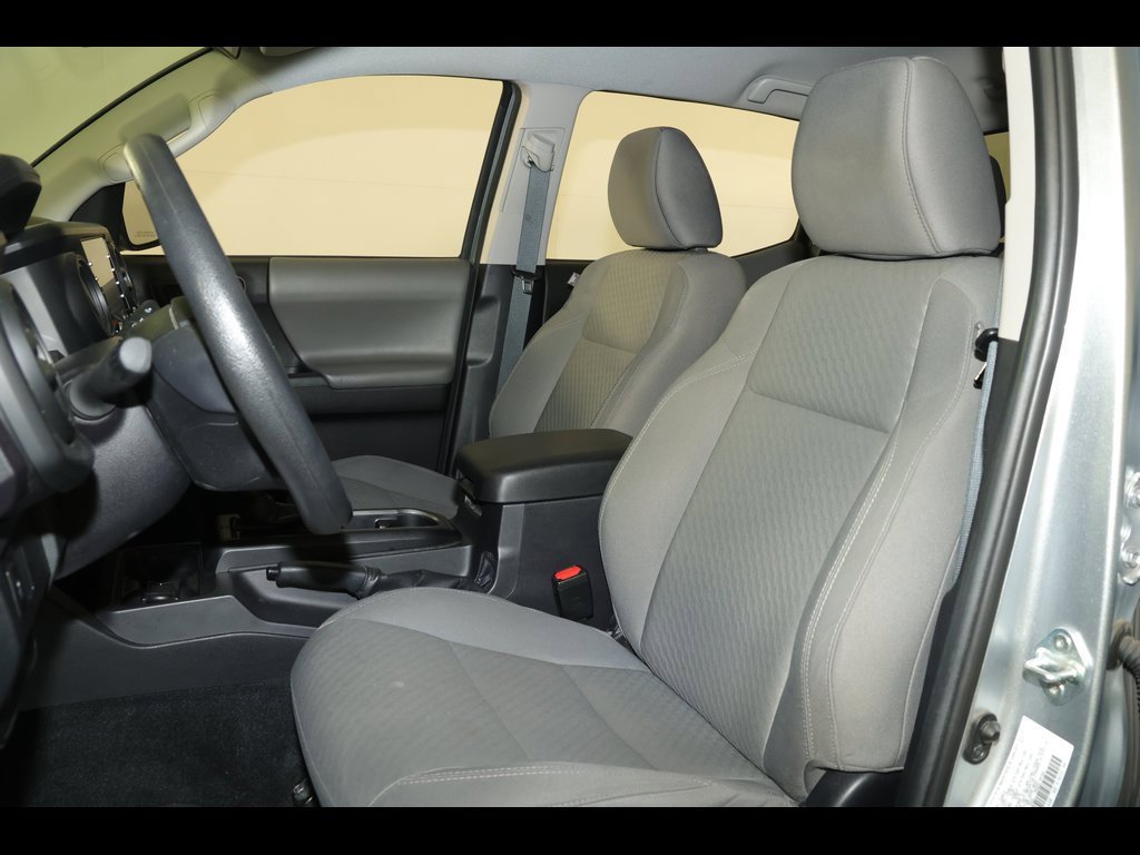 2022 Toyota Tacoma SR photo 2