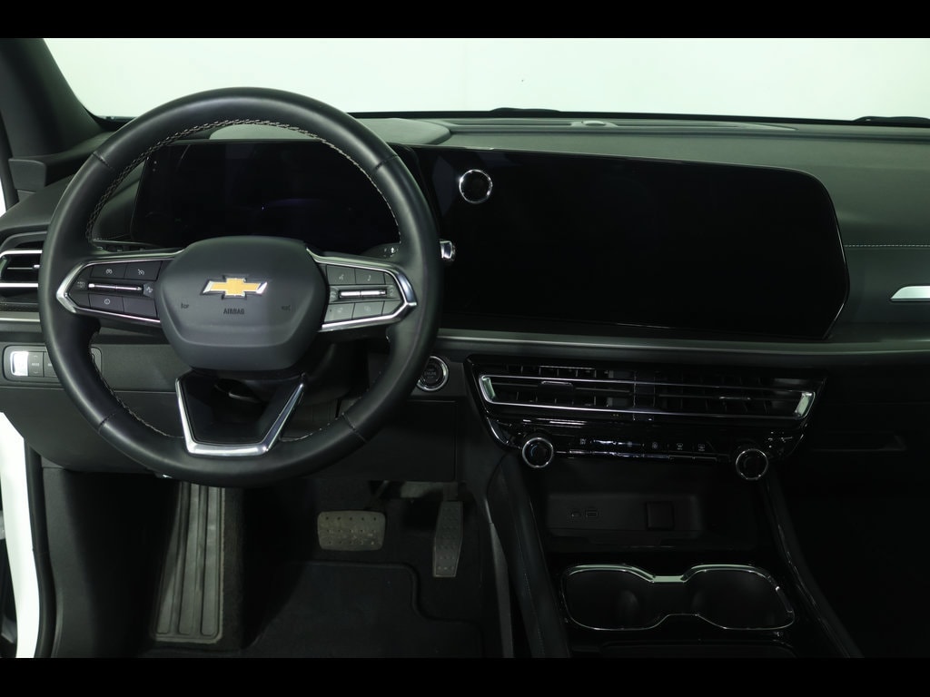 2025 Chevrolet Traverse LT - Photo 17