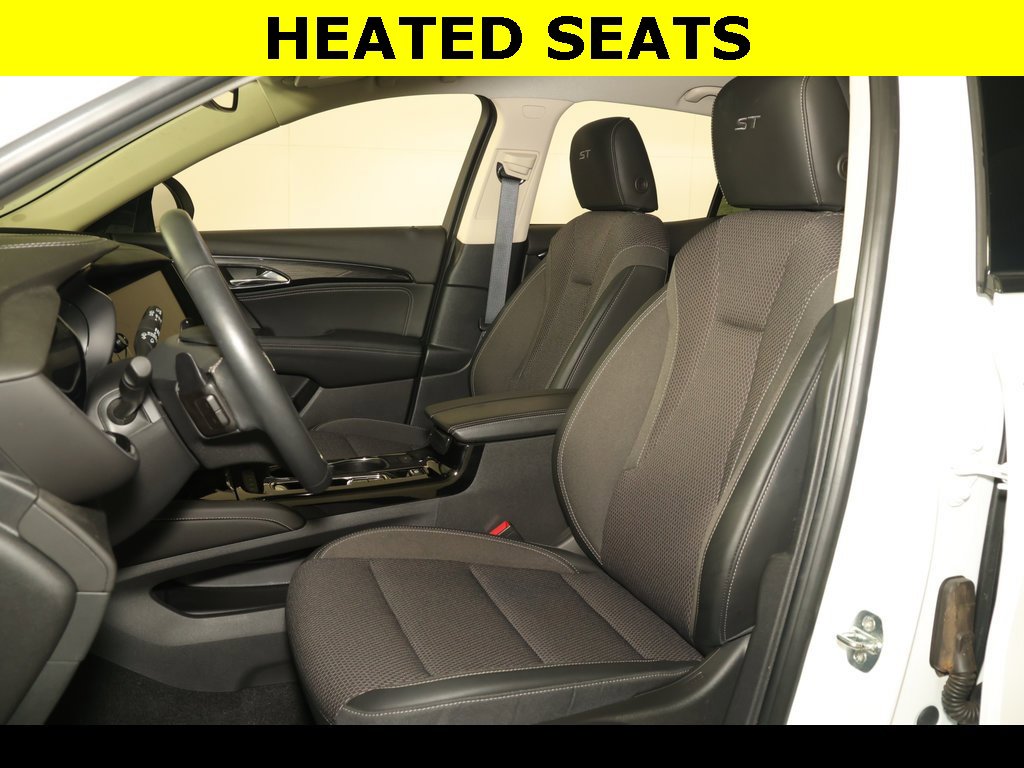 2023 Buick Envision Preferred photo 3