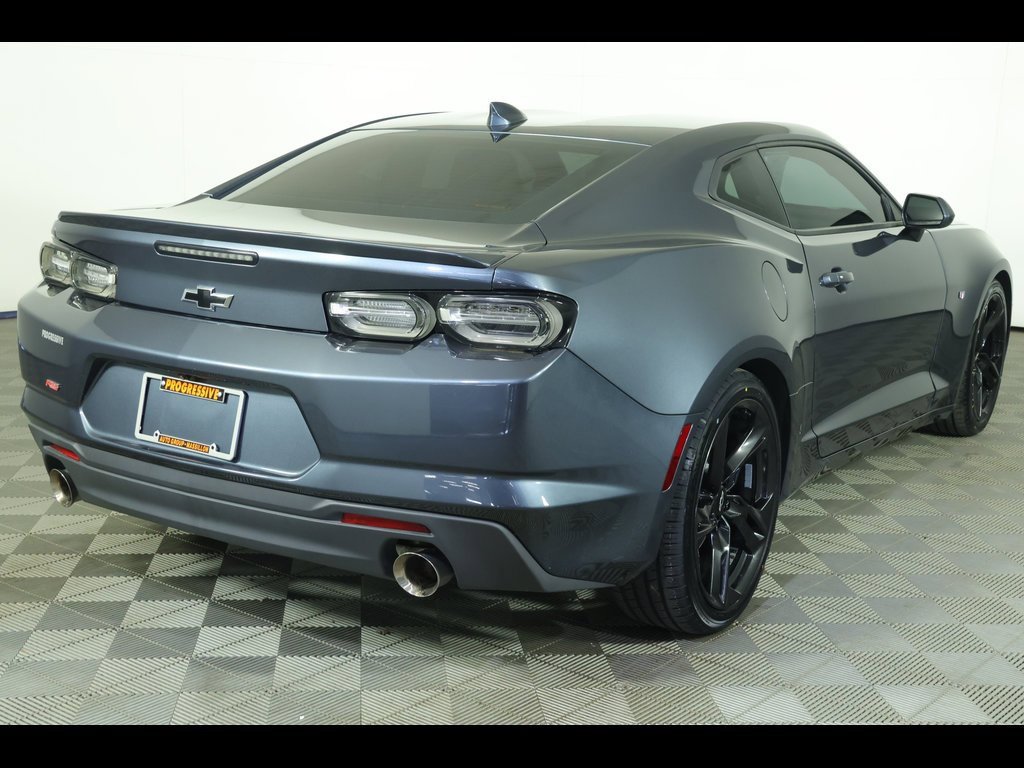 2022 Chevrolet Camaro 1LS 1LT photo 2