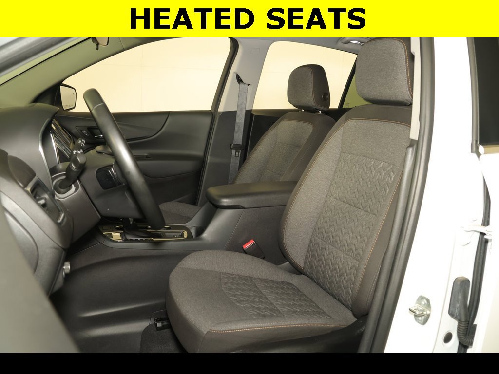 2023 Chevrolet Equinox LT photo 2