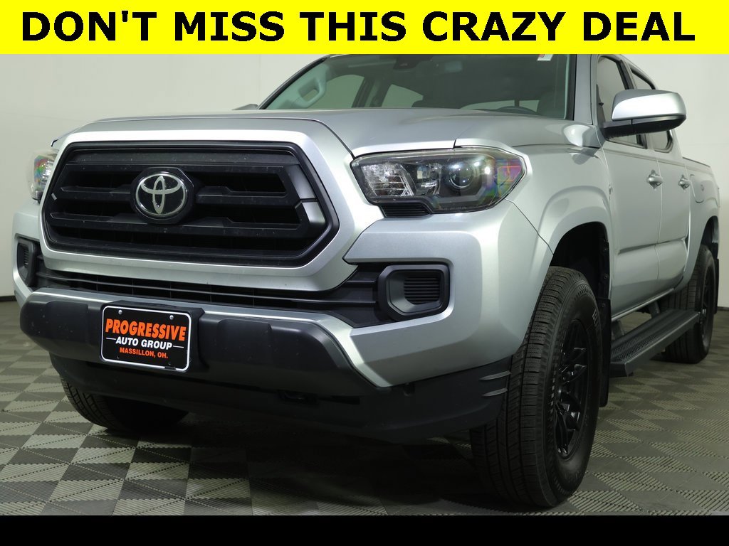 2022 Toyota Tacoma SR's photo