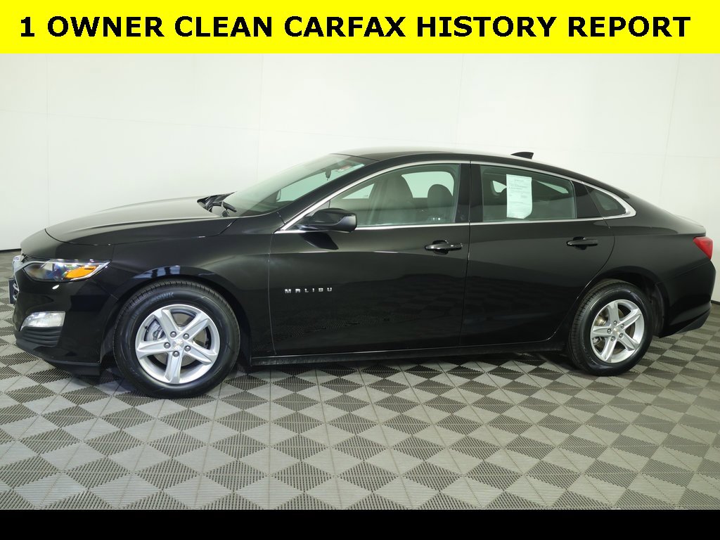 2024 Chevrolet Malibu 1LT photo 3