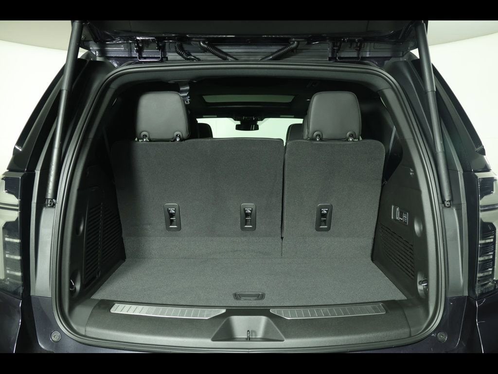 2026 Chevrolet Tahoe Premier - Photo 17