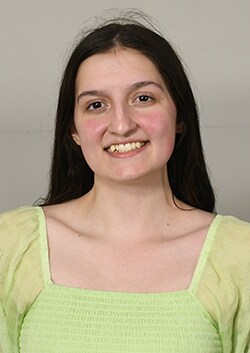 Staff member Sophia Goebel from ID_e93e099e13ae