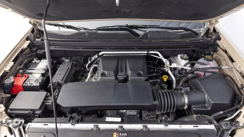 2025 Chevy Colorado Turbocharged 2.7-liter four-cylinder engine, 310 horsepower and 430 lb-ft of torque