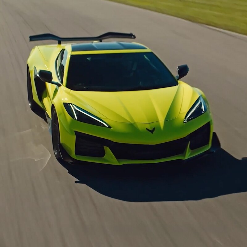 2025-Corvette-ZR1-exterior-800x800.png