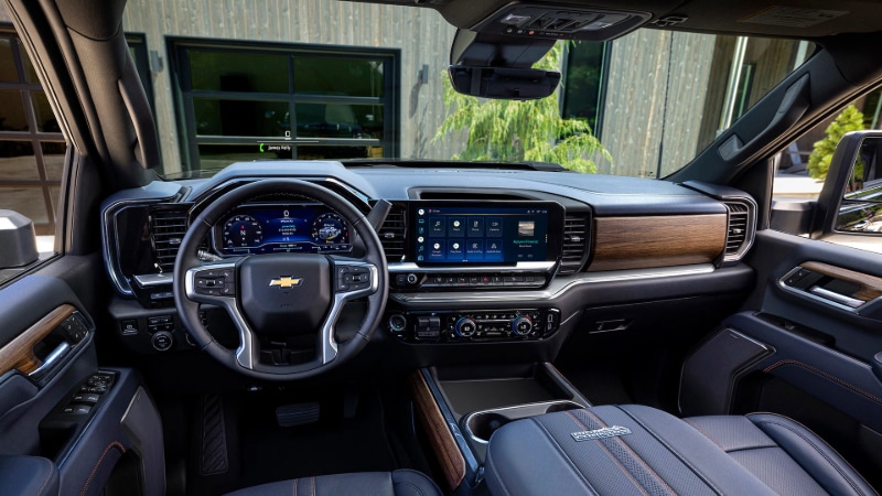 2025 Silverado 1500 interior
