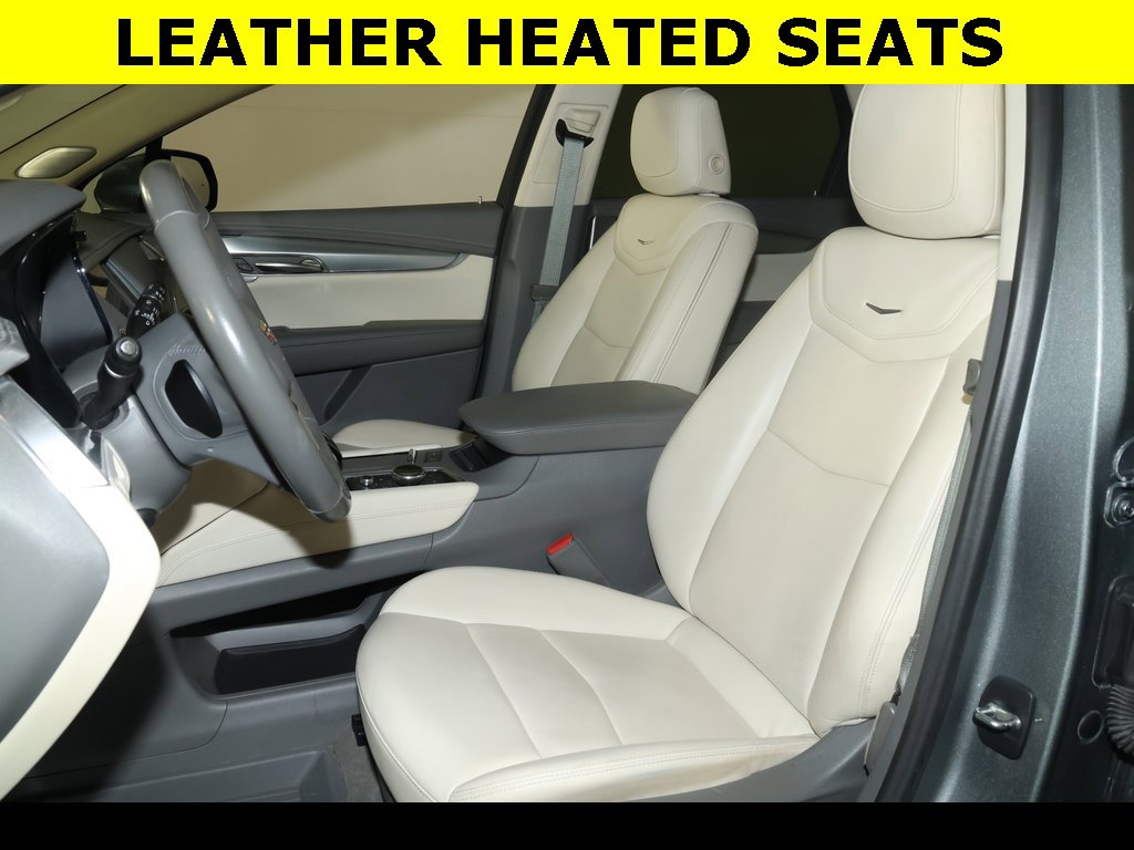 2023 Cadillac XT5 Premium Luxury photo 3