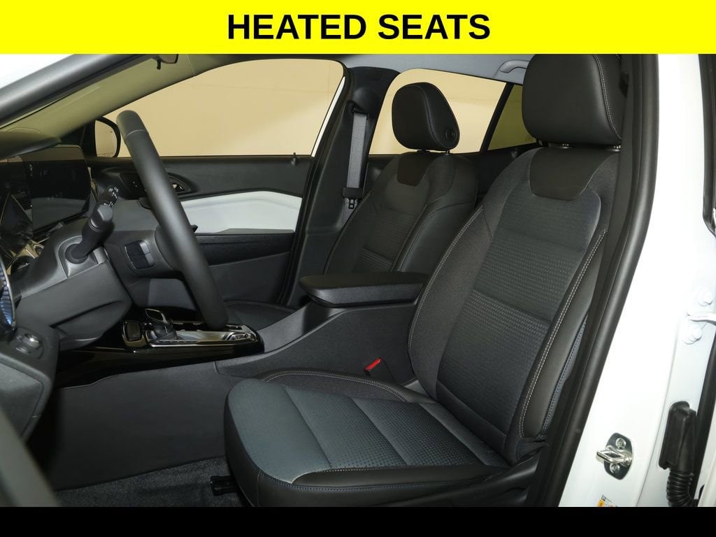 2026 Chevrolet Trax LT - Photo 3