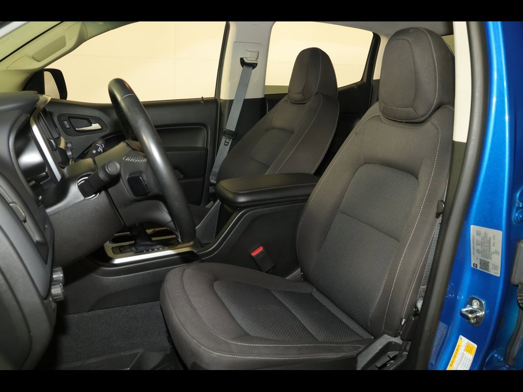 2022 Chevrolet Colorado LT photo 3