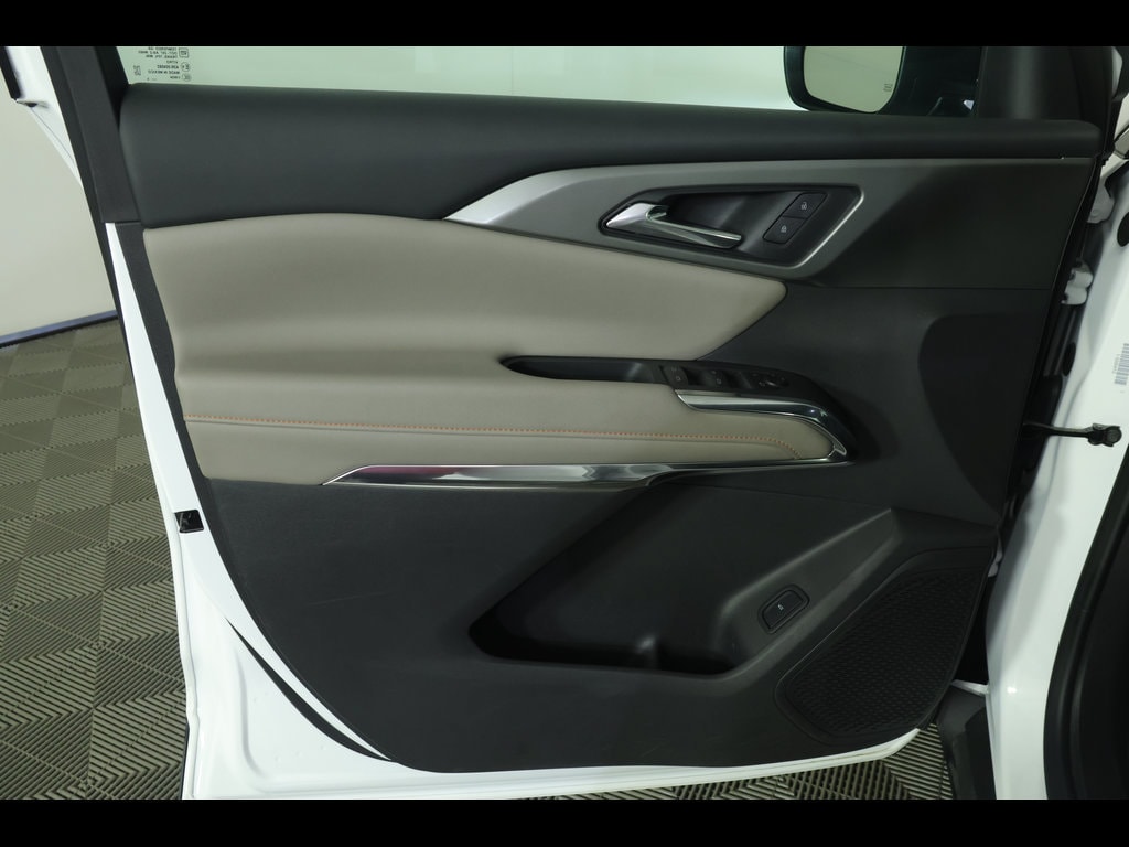 2025 Chevrolet Traverse LT - Photo 24