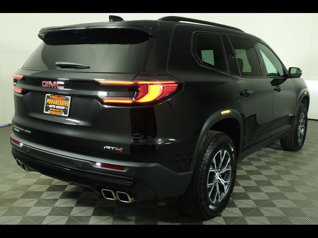 Used 2024 GMC Acadia AT4 SUV